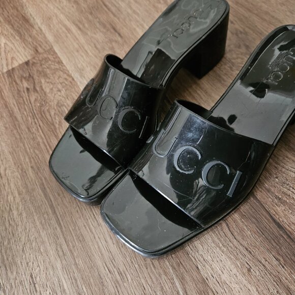 GUCCI Black Sandals